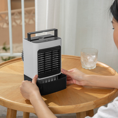 Fã mais fresco Mini Desk Fan portátil acessível do ar da capacidade 2000mAh da bateria